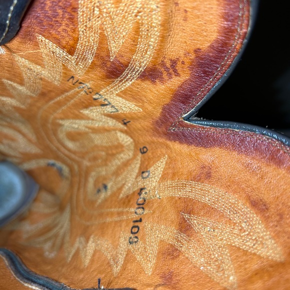 Lucchese sz9 boots - Picture 7 of 7